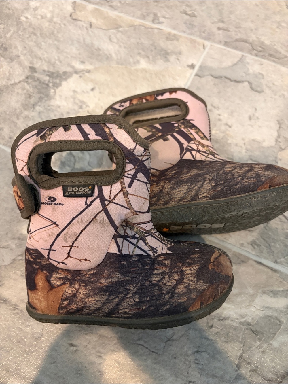 Bogs Kids Pink & Brown Mossy Oak Pull-On Waterproof Boots